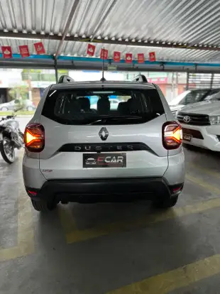 RENAULT-DUSTER-2024