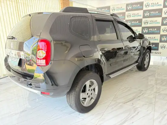 RENAULT-DUSTER-2014