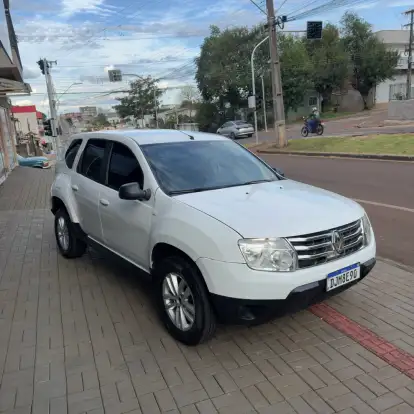 RENAULT-DUSTER-2014