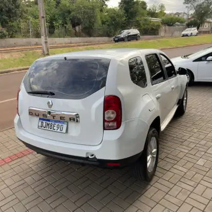 RENAULT-DUSTER-2014
