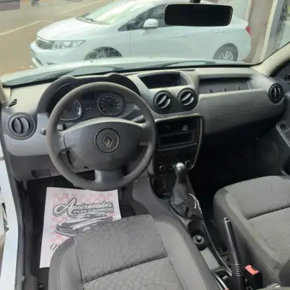RENAULT-DUSTER-2014
