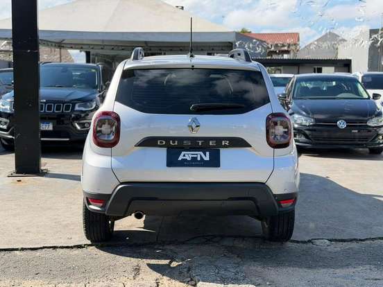RENAULT-DUSTER-2022