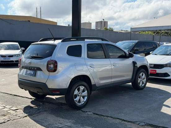 RENAULT-DUSTER-2022