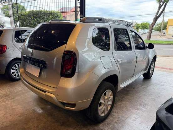 RENAULT-DUSTER-1.6 16V SCE FLEX DYNAMIQUE MANUAL RENAULT-DUSTER-2016