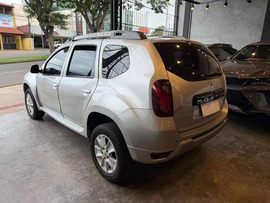 RENAULT-DUSTER-2016
