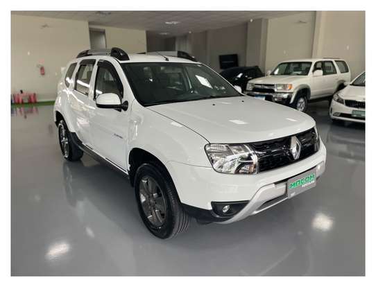 RENAULT-DUSTER-2018