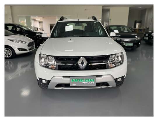 RENAULT-DUSTER-2018