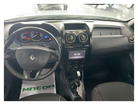 RENAULT-DUSTER-2018