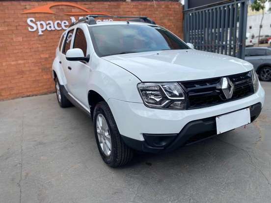 RENAULT-DUSTER-2018