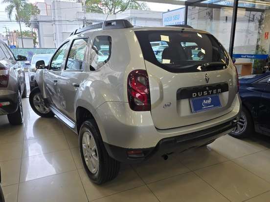 RENAULT-DUSTER-2019