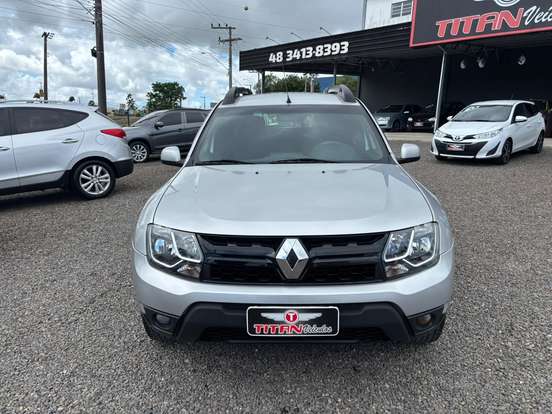 RENAULT-DUSTER-2019