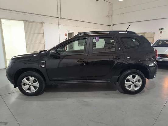 RENAULT-DUSTER-2025