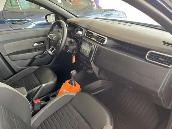 RENAULT-DUSTER-2025