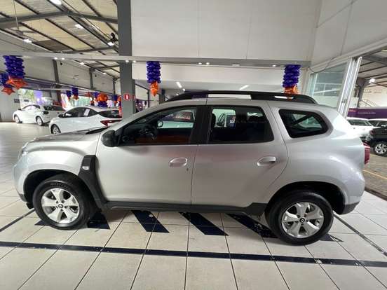 RENAULT-DUSTER-2025