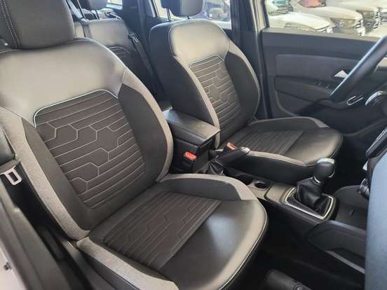 RENAULT-DUSTER-2025