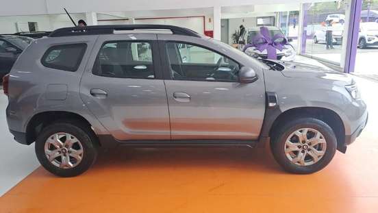RENAULT-DUSTER-2025