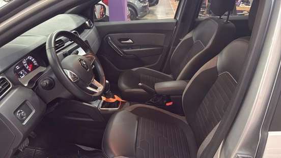 RENAULT-DUSTER-2025