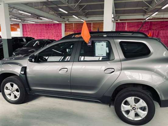 RENAULT-DUSTER-2025