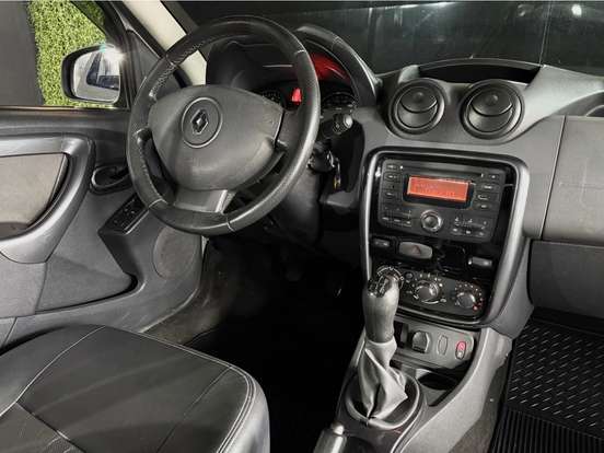 RENAULT-DUSTER-2013
