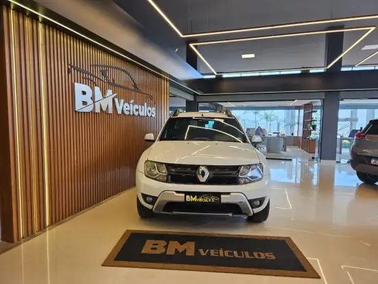 RENAULT-DUSTER-2015