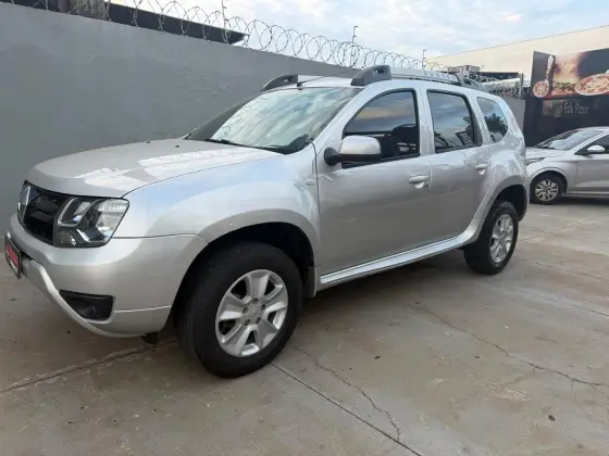 RENAULT DUSTER 2.0 DYNAMIQUE 4X4 16V FLEX 4P MANUAL