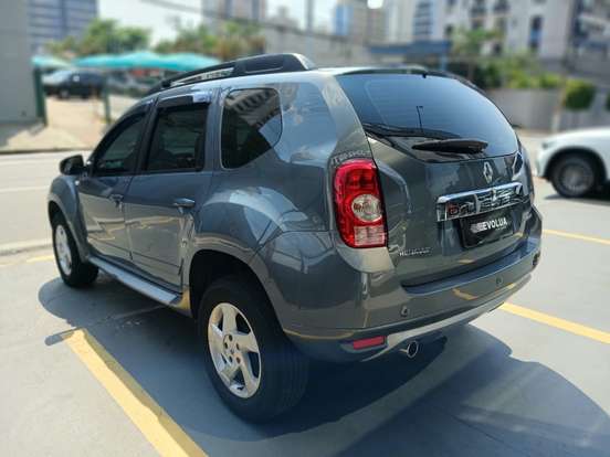 RENAULT-DUSTER-2013