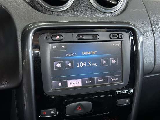 RENAULT-DUSTER-2014