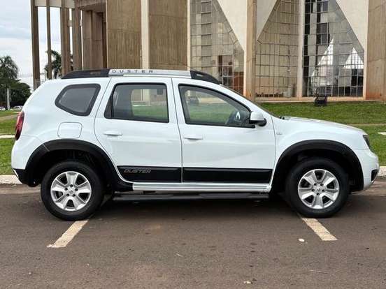 RENAULT-DUSTER-2.0 DYNAMIQUE 4X2 16V FLEX 4P AUTOMÁTICO RENAULT-DUSTER-2015
