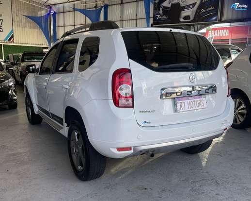 RENAULT-DUSTER-2013