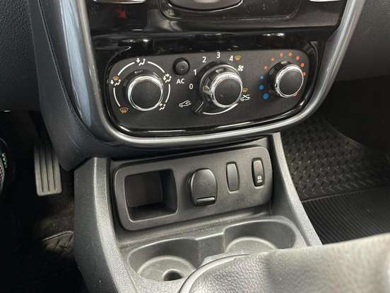 RENAULT-DUSTER-2013