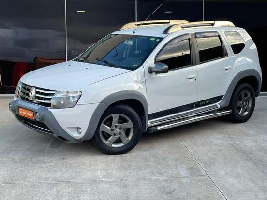RENAULT-DUSTER-2014
