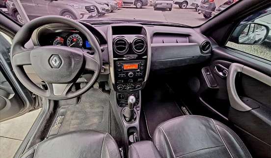 RENAULT-DUSTER OROCH-2016