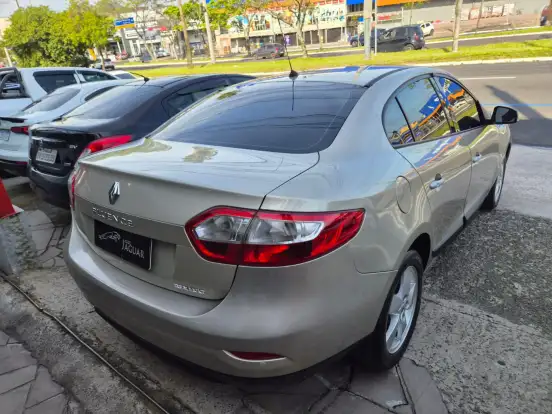 RENAULT-FLUENCE-2012