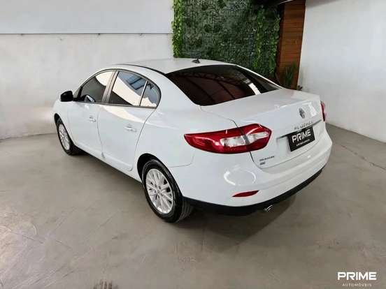 RENAULT-FLUENCE-2.0 DYNAMIQUE PLUS 16V FLEX 4P AUTOMÁTICO RENAULT-FLUENCE-2017
