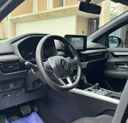 RENAULT-KARDIAN-2025