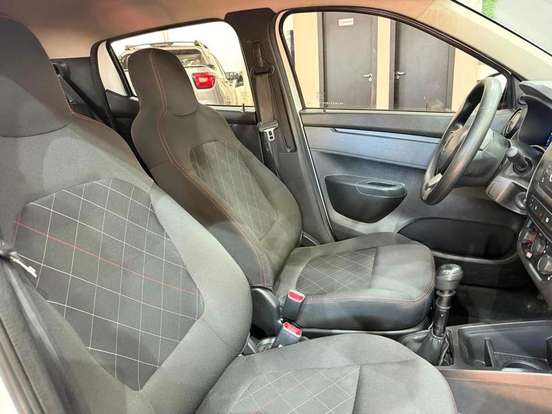 RENAULT-KWID-2024