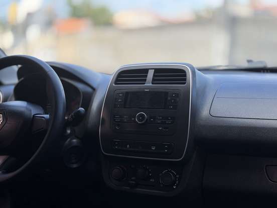 RENAULT-KWID-2019