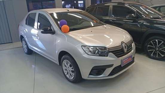 RENAULT-LOGAN-2024