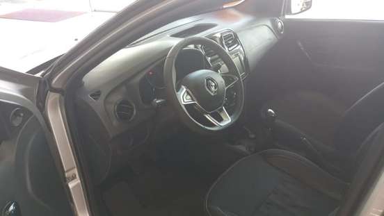 RENAULT-LOGAN-2024