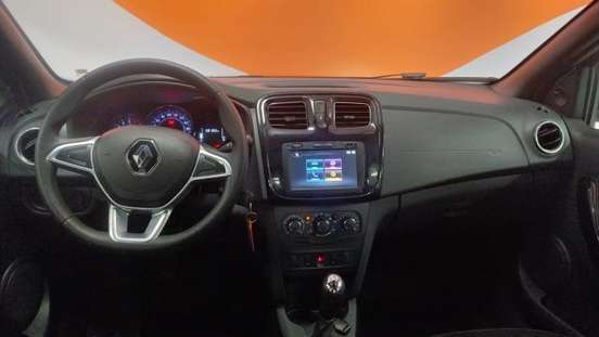RENAULT-LOGAN-2024