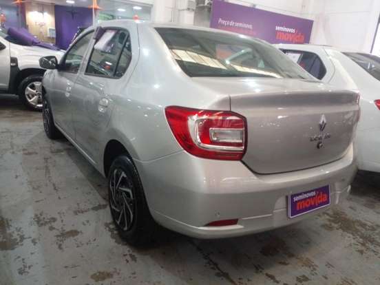 RENAULT-LOGAN-2024
