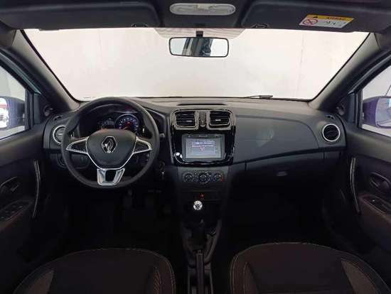 RENAULT-LOGAN-2023