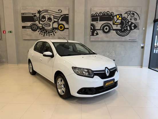 RENAULT-LOGAN-2019