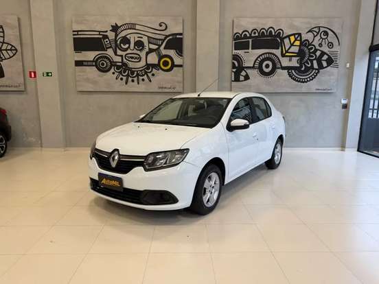 RENAULT-LOGAN-2019