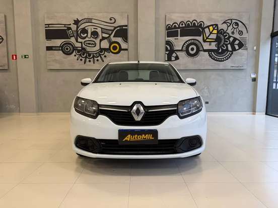 RENAULT-LOGAN-2019