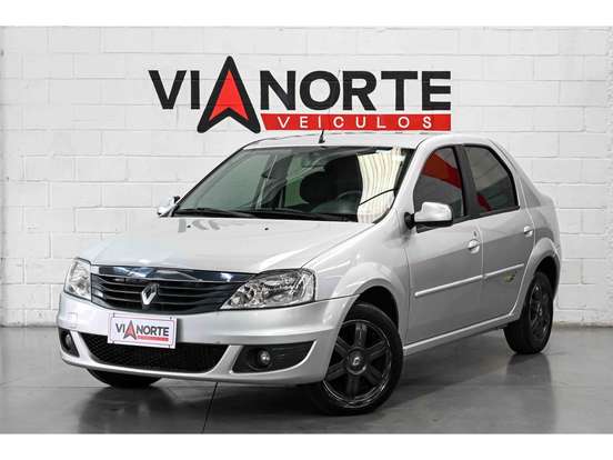 RENAULT-LOGAN-2010