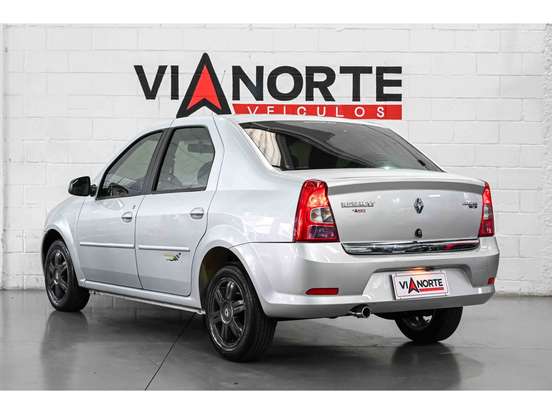 RENAULT-LOGAN-1.6 EXPRESSION 8V FLEX 4P MANUAL RENAULT-LOGAN-2010