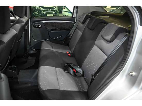 RENAULT-LOGAN-1.6 EXPRESSION 8V FLEX 4P MANUAL RENAULT-LOGAN-2010
