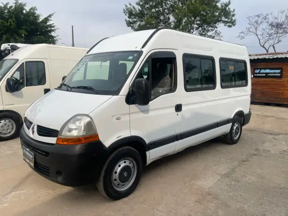RENAULT MASTER 2.5 DCI MINIBUS L2H2 16 LUGARES 16V DIESEL 3P MANUAL
