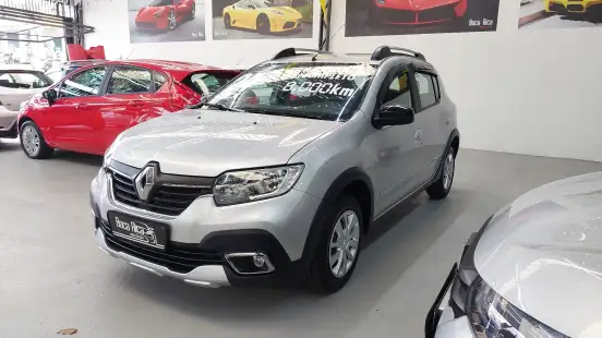 RENAULT-SANDERO-2023